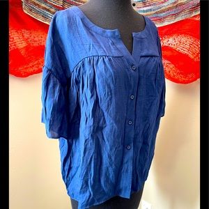 a.n.a. flowy buttoned blouse